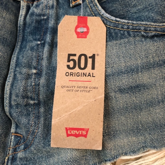 *SOLD*Levi’s 501 Button Down Jeans 32X30. - Picture 6 of 8